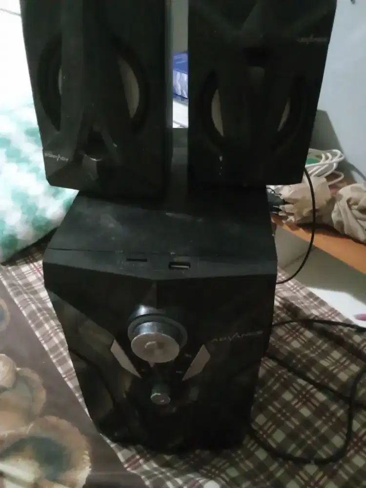 Spiker aktif merek advance