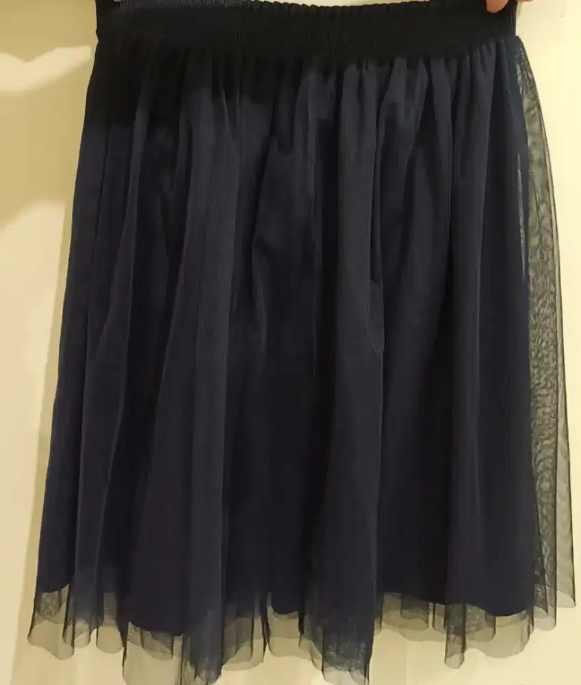 Rok anak perempuan uniqlo sz umur 10-15 thn
