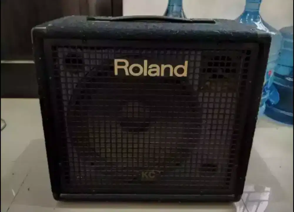 Roland kc 150 mulus