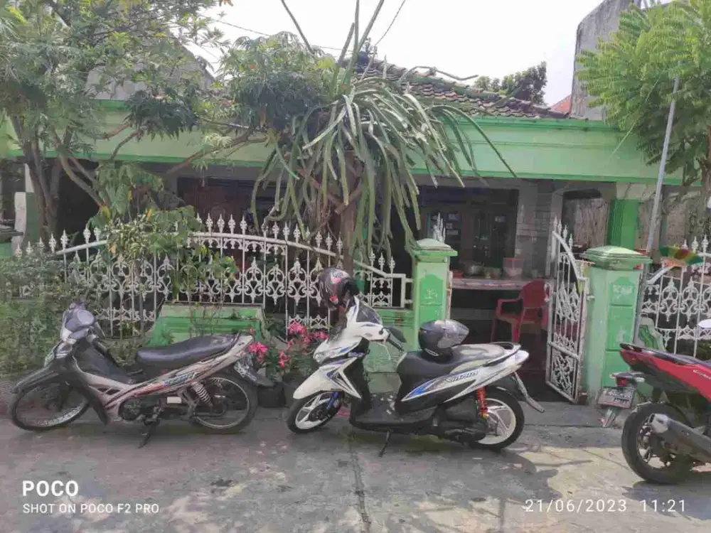 DI JUAL RUMAH
KEL. : PETISBENEM
KEC. : DUDUK SAMPEYAN
KAB  : GRESIK