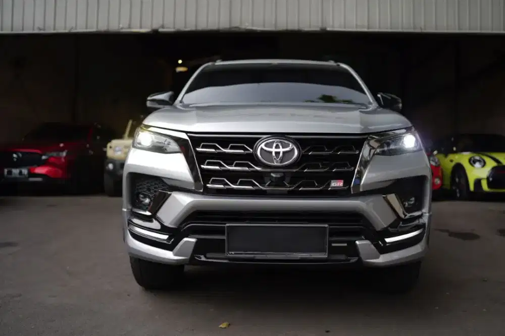 Toyota VRZ GR 2.8 AT 2024/2025 (D) 1 Tgn