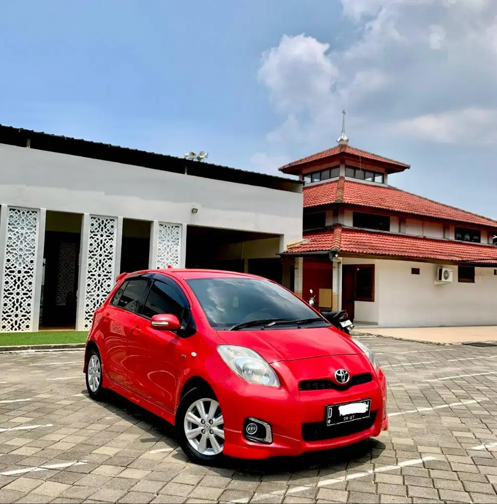 Dp15JT- Toyota Yaris E AT 2012 Matic Merah No PR S 2013/2014 TRD