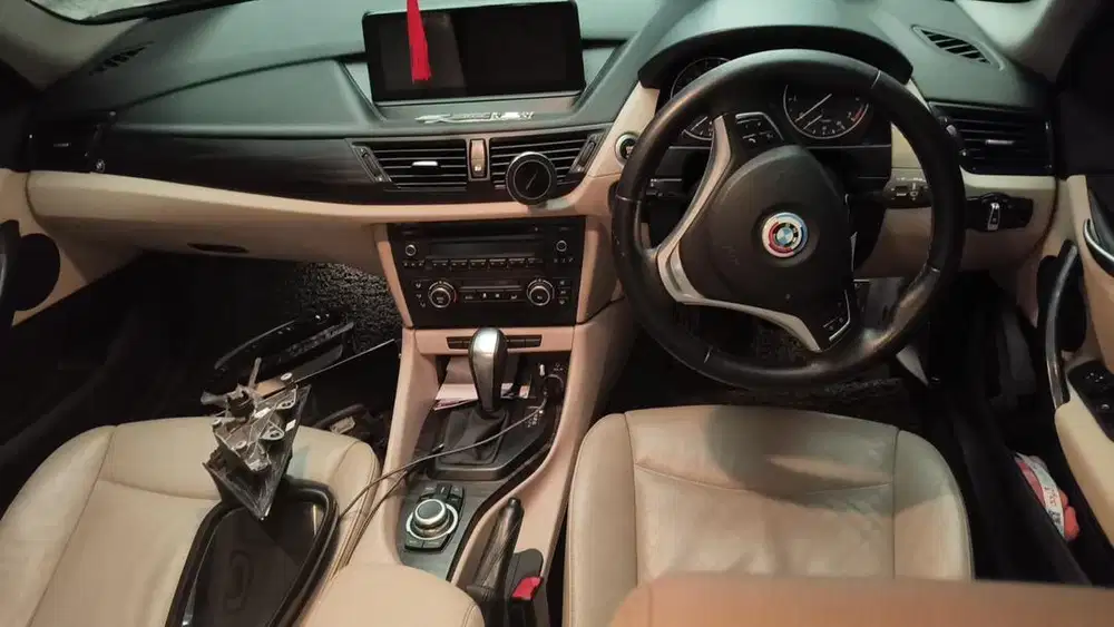 BMW X1 2014 JUAL CEPET