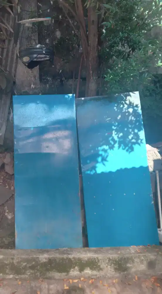 Pintu Gudang Kebon Toilet
Bahan kayu lapis Seng Kokoh anti benturan