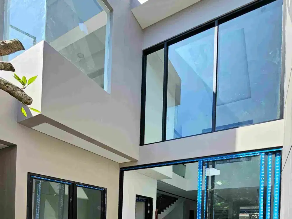 Topical House Gress siap huni