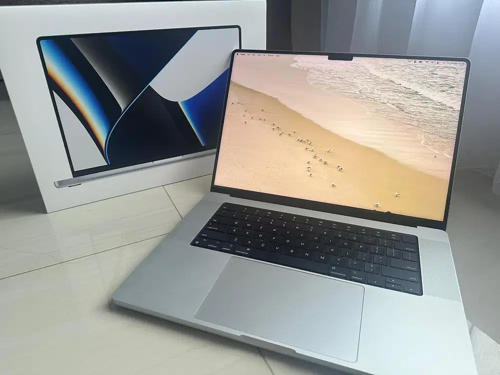 Macbook pro M1 pro 2022 RAM 16GB SSD 512GB