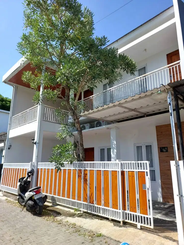 Rumah 2 Lantai Keren di Sidokarto Godean