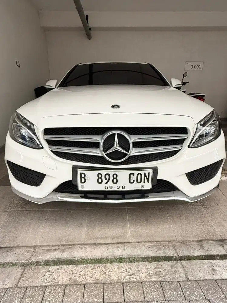 Mercedes-Benz C200 2018 Bensin
