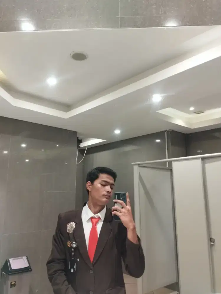 nyarii kerjaan apaa ajaa..gajii mingguan atau harian gass