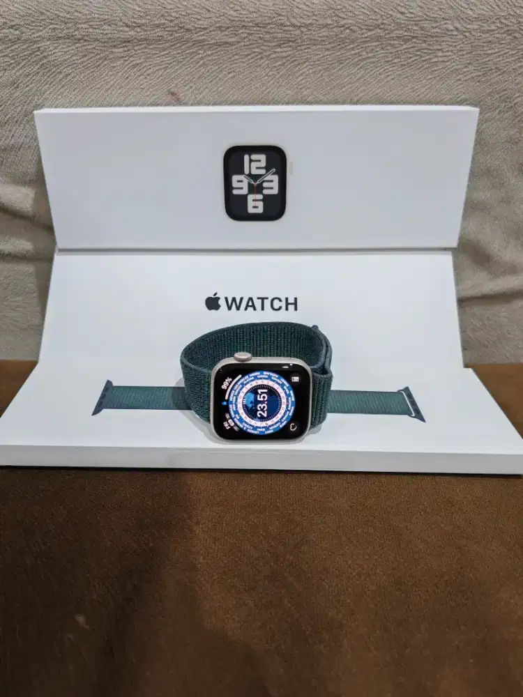 APPLE WATCH SE (GEN 2) 44mm STARLIGHT GREEN