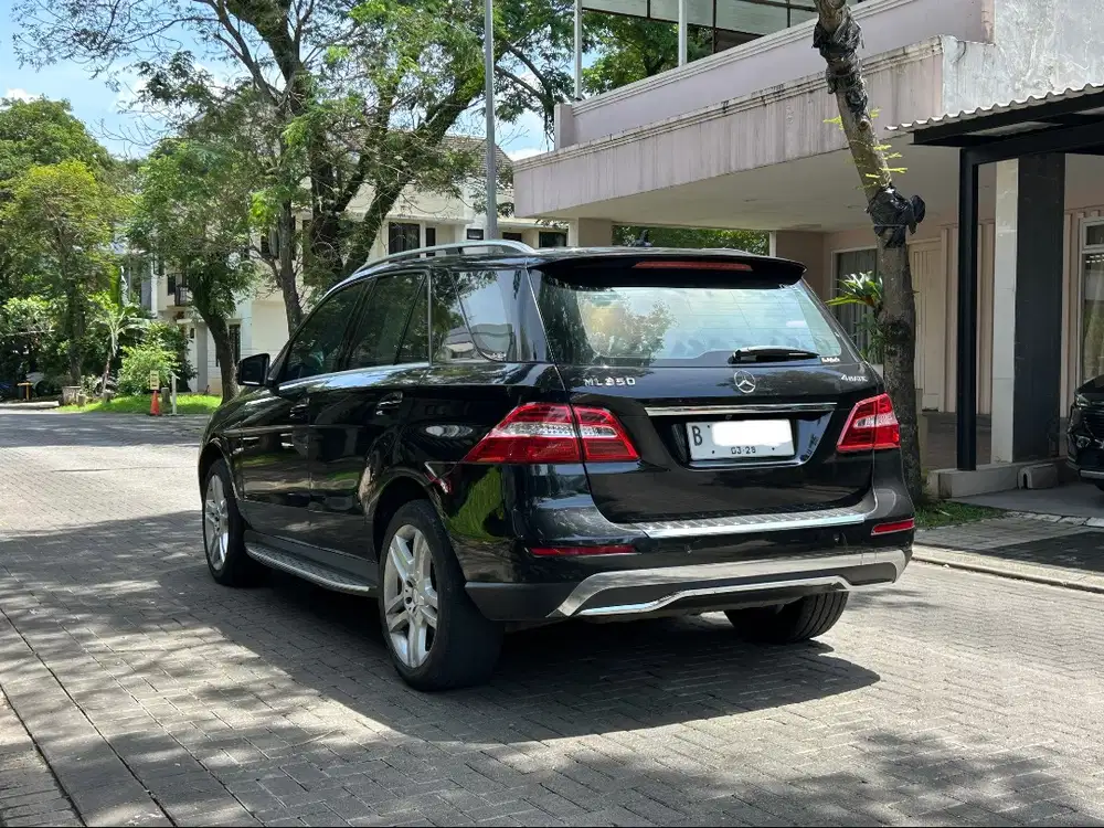 [KOLEKTOR] Mercedes Benz ML 350 NIK 2012