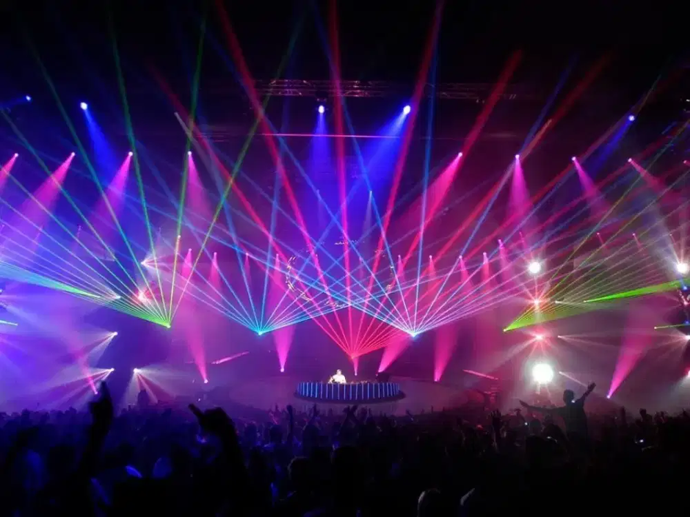 Loker entertain style no plus Karaoke & Club