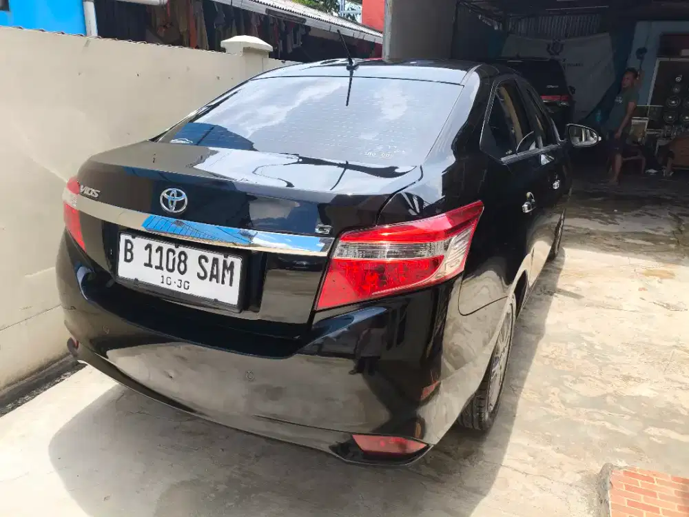 Jual, toyota vios G At thn 2015 hitam full orisinil