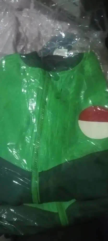 Jaket warna hijau uk. Xl