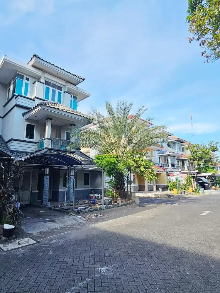 Rmh kantor di Tengah Kota