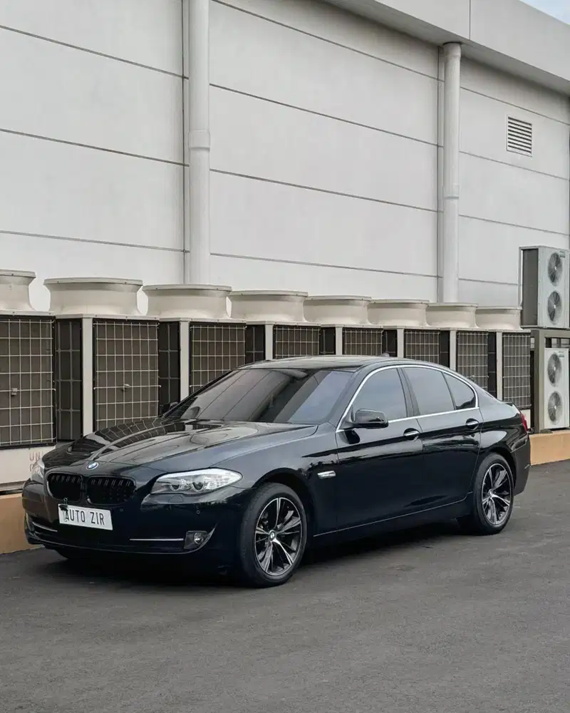 CashCredit BMW 528i 2012