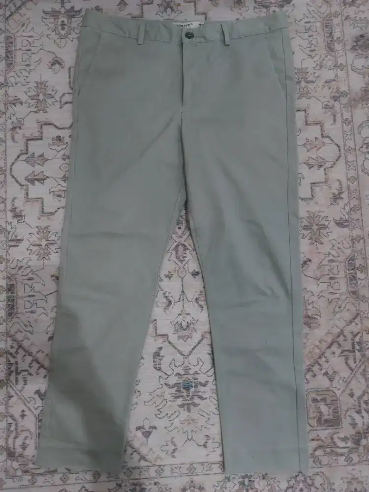 Celana Slim fit facility