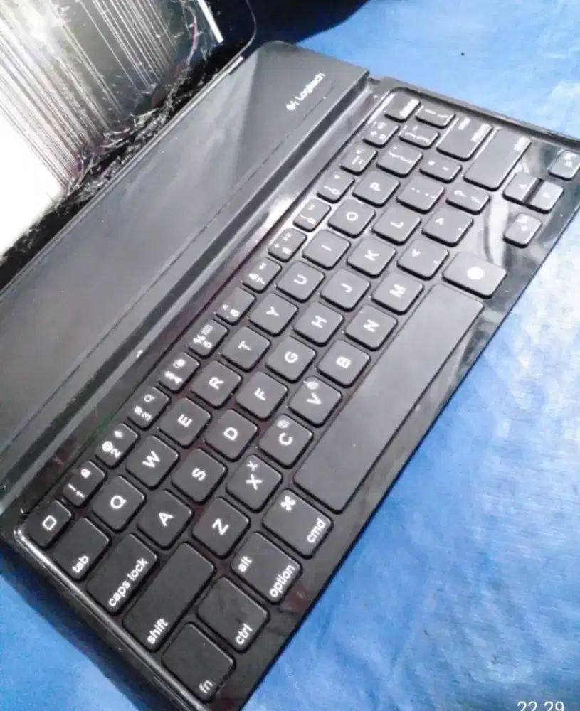 Jual iPad minus layar retak gak paham type apa jual apa adanya