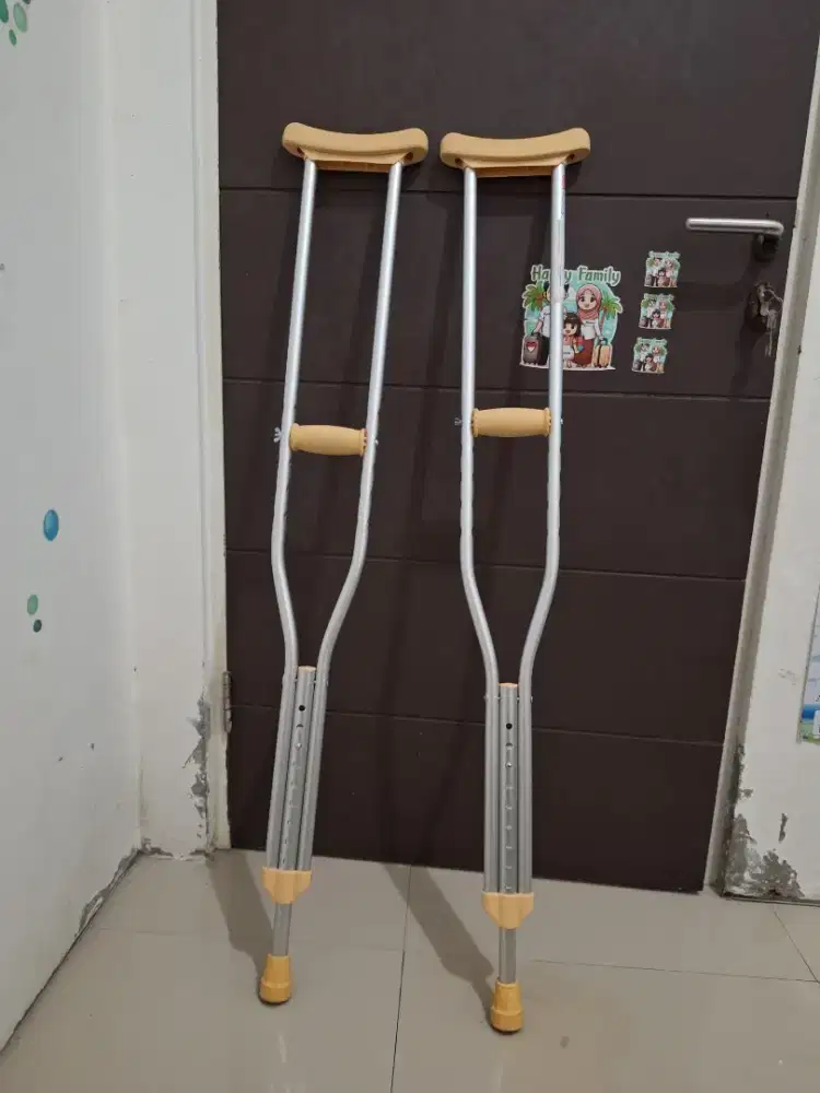 Walker alat bantu jalan tongkat jalan GEA kruk