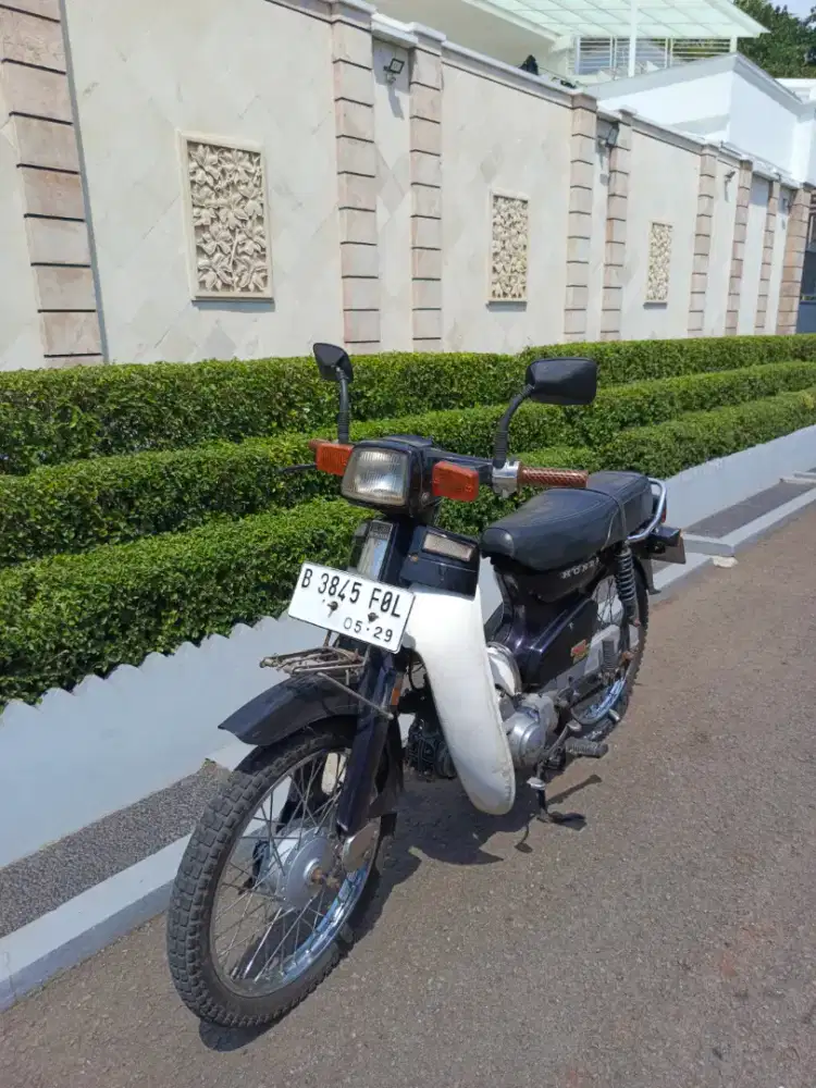 Honda astrea grand supercub 1982