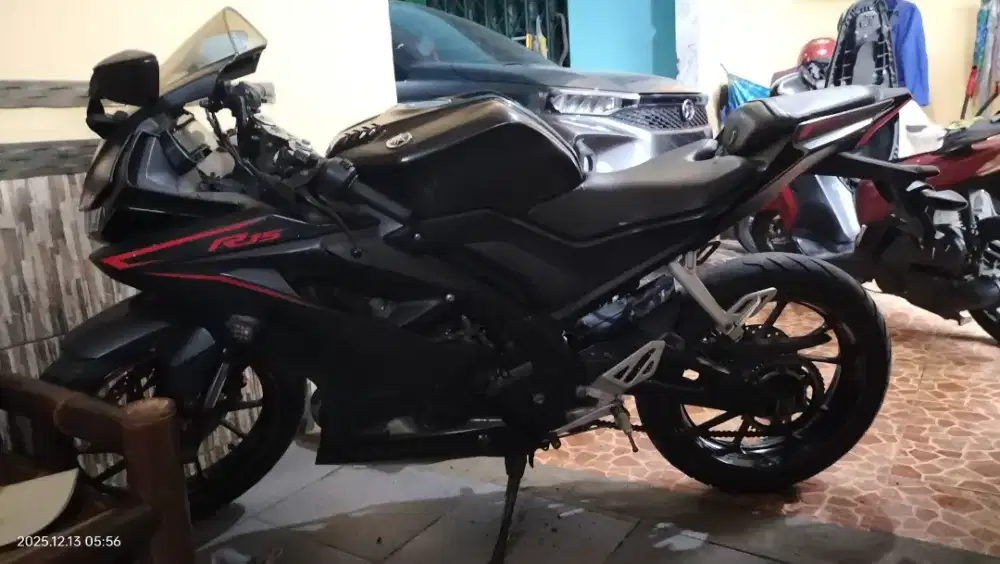 YAMAHA R15 V3 THN 21018 KM 40 RIBU PLAT JAKBAR