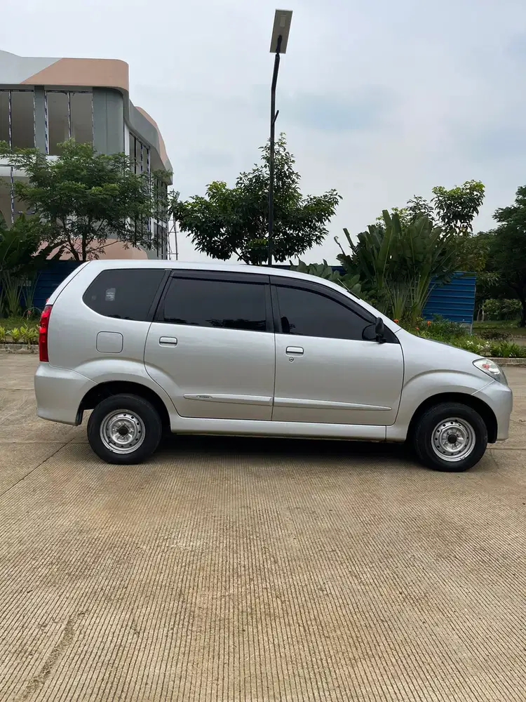 Daihatsu Xenia 2014 Bensin