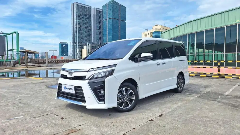 DP MURAH - Toyota Voxy 2.0 Bensin-AT 2021