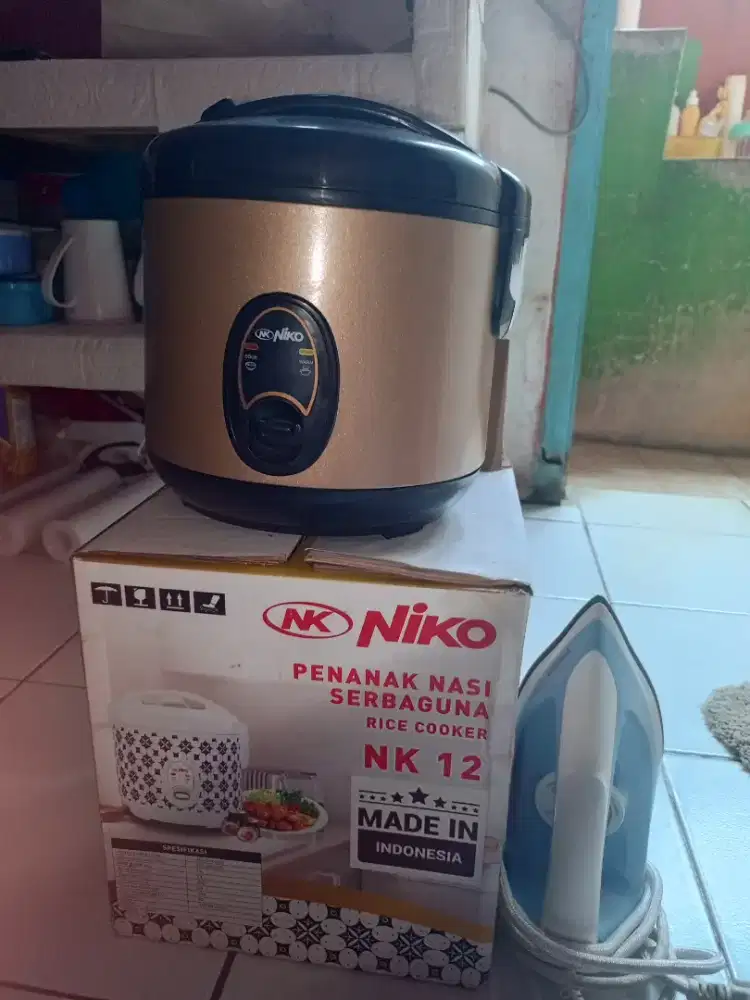 Magicom Niko 1.2liter dan setrika Philips type 2309