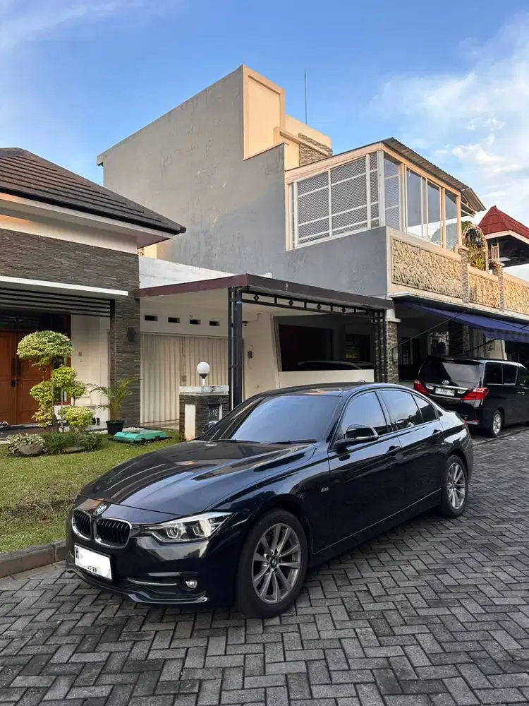 DIJUAL : MOBIL BMW SEDAN F30 320i 2016 LCI