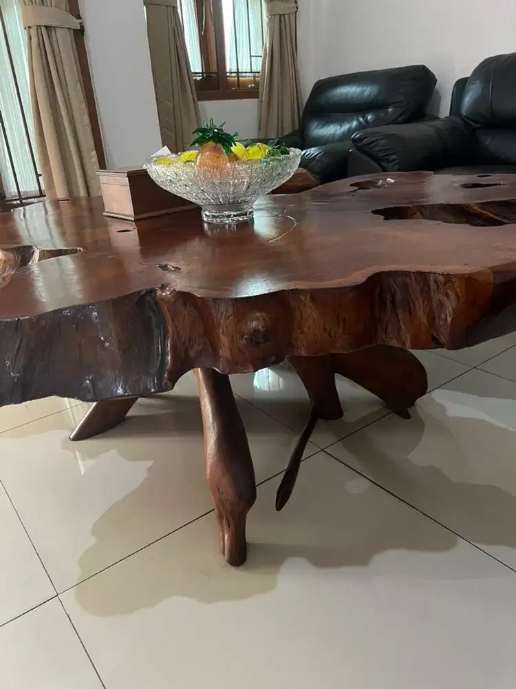 Meja antik akar kayu jati tua