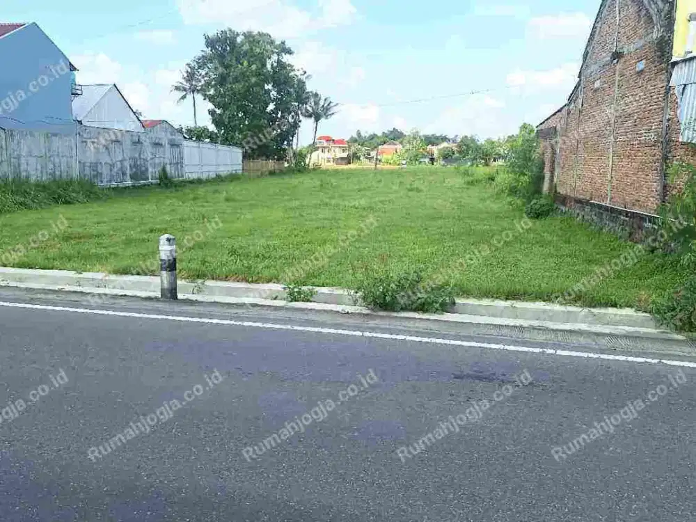 tanah pinggir jalan raya cangkringan Tirtomartani kalasan
