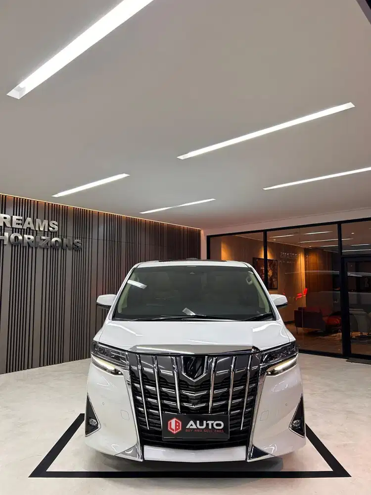 Toyota Alphard 2.5 G TSS ATPM 2023 Putih Km27rb B1830DOM