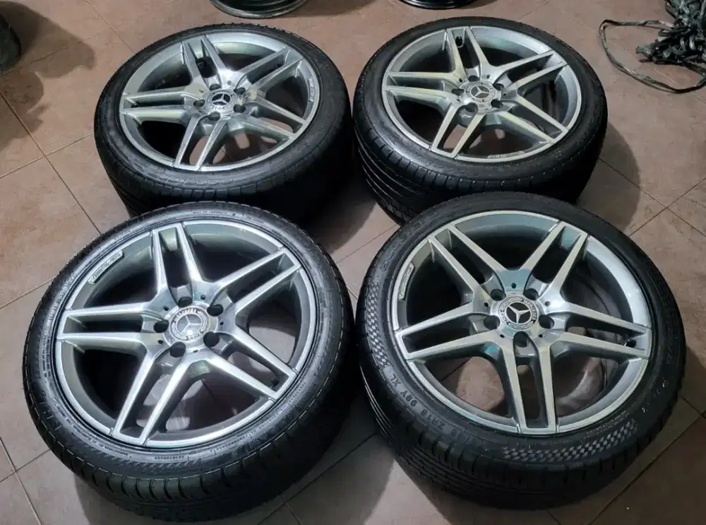 Velg Mercedes Benz W212 E400 R18 pcd 5x112 lebar 8.5x9 plus ban