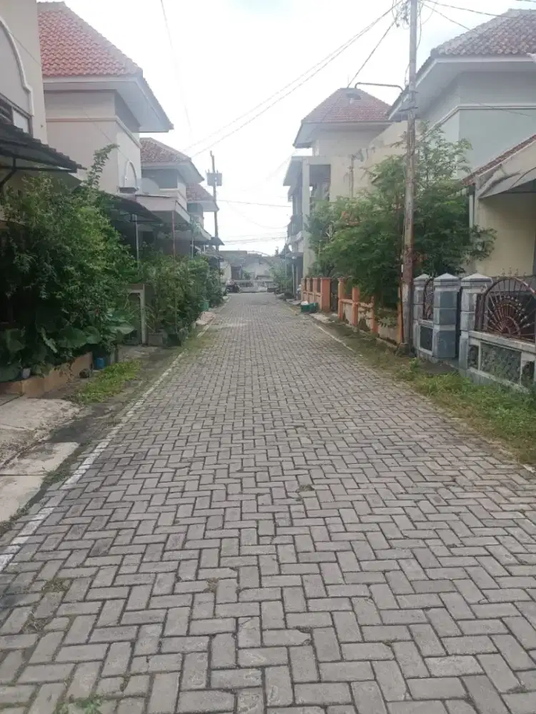 Rumah cluster siap huni Banyuanyar Solo