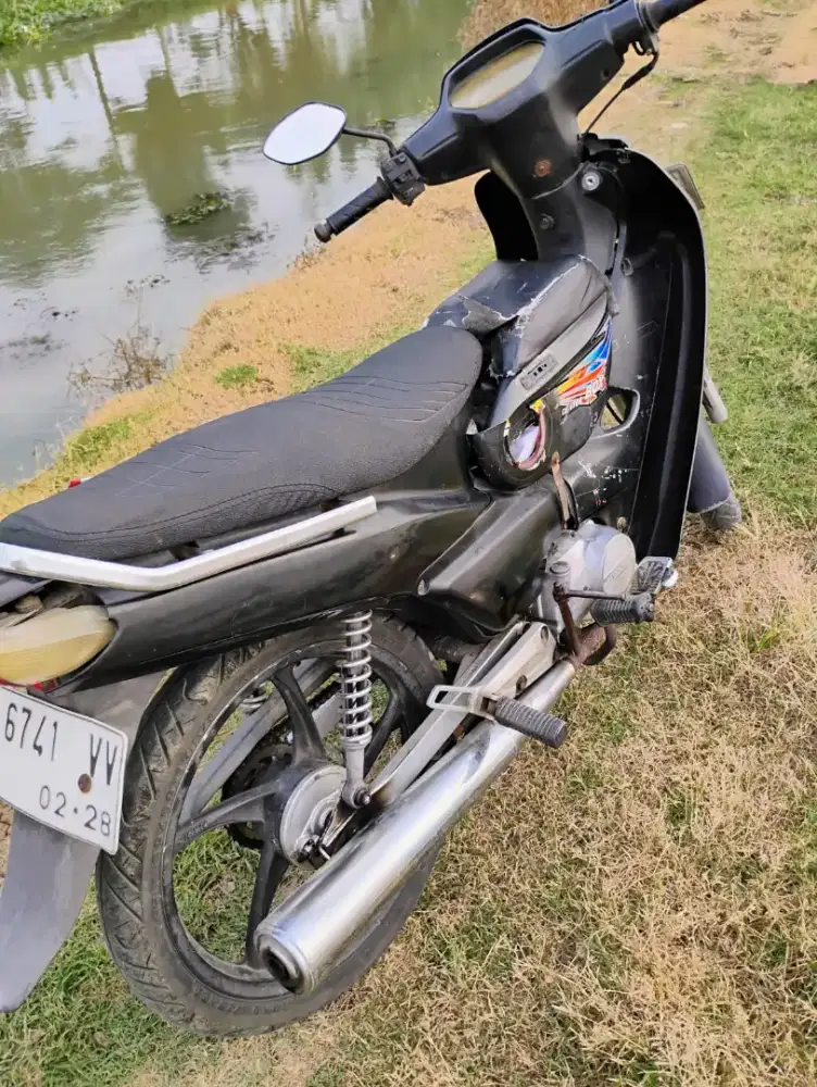 SUPRA 2003 DKI 4juta 200 nego