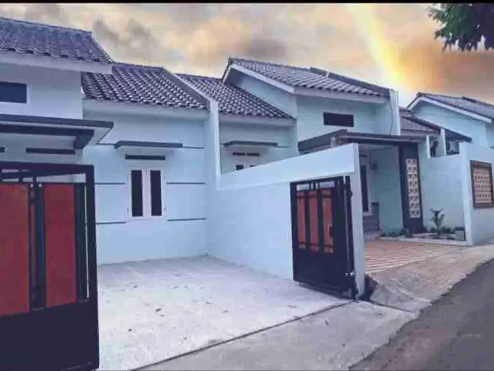 Rumah masuk mobil dekat pintu tol