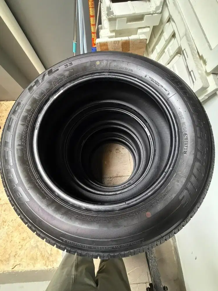 4 buah Ban Bekas Bridgestone ex CRV
