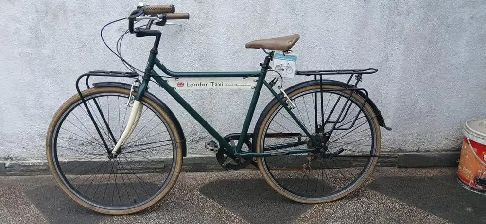 Sepeda London Taxi
