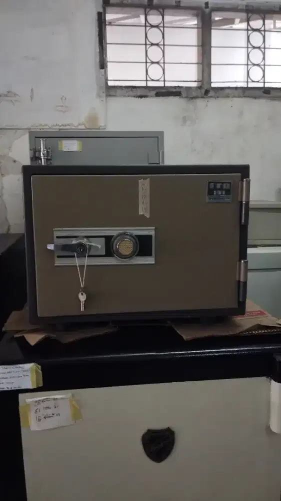 Brankas Merk ito second