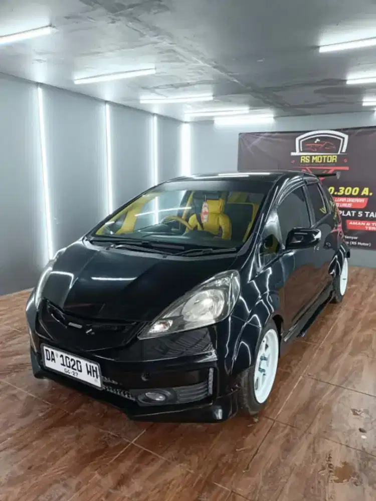 Honda Jazz RS 1.5 2012 MT