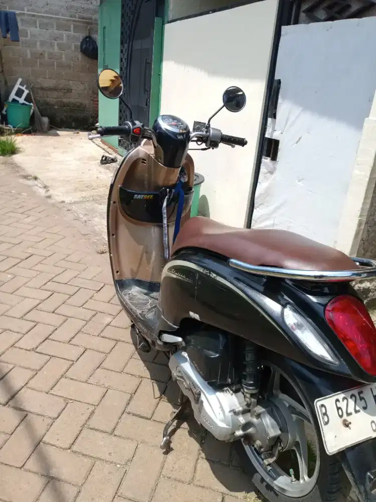 Honda scoopy fi