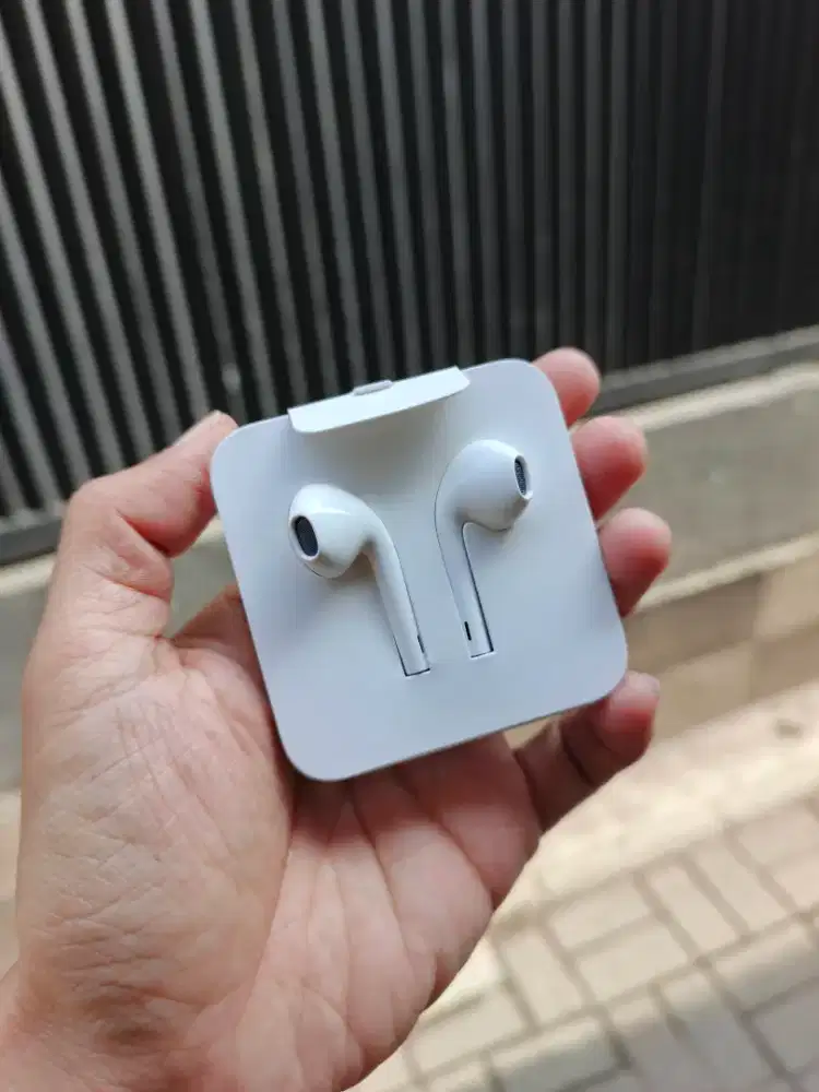 Headset original bawaan iphone 11 ibox