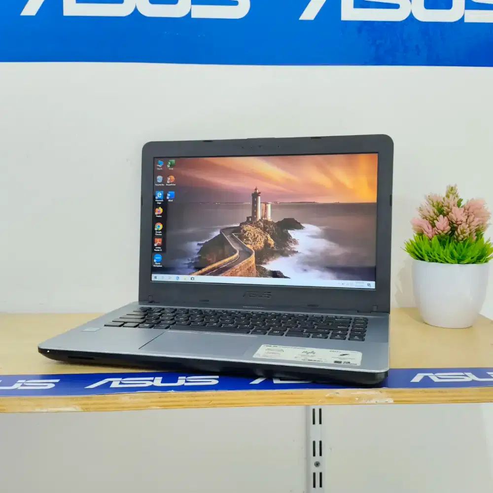 Laptop Second ASUS X441UA Intel Core i3-7100U (4GB/SSD 256GB)
