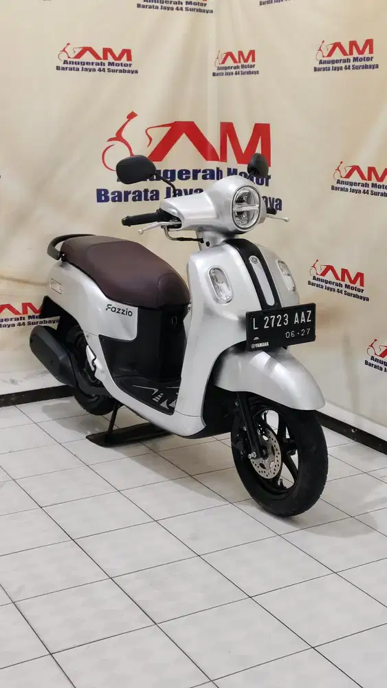 Km 8 Ribu Yamaha Fazzio Lux 125 Tahun 2022 warna silver