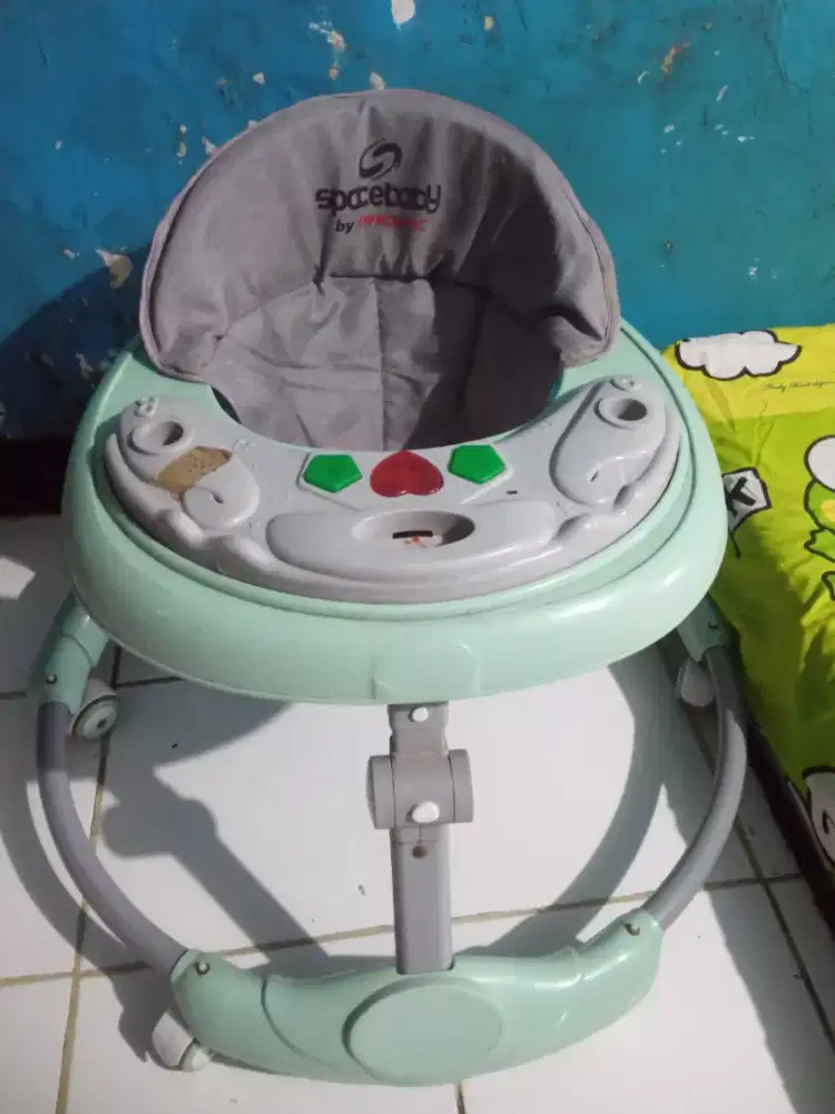 Babywalker spacebaby