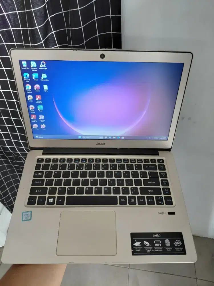 Acer Swift i5 Gen7 Ram8 ssd256 FingerPrint On