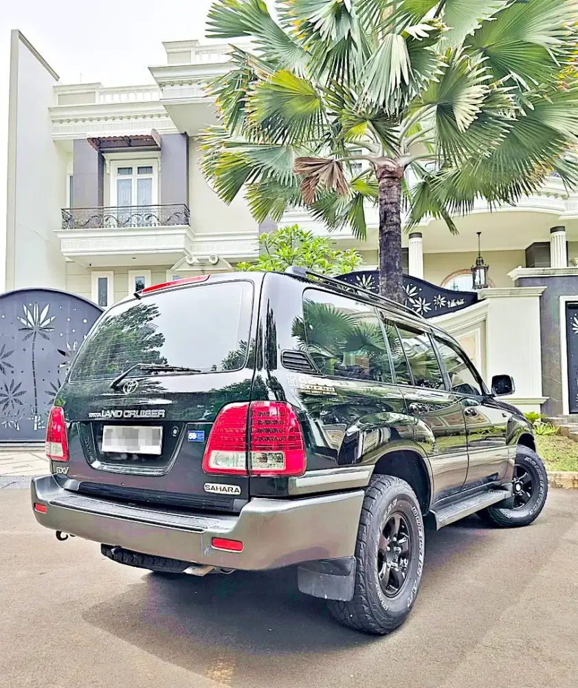 AUSTRALIAN GXV SAHARA NON AIRSUS(AHC) AT LANDCRUISER SOLAR DIESEL AWD