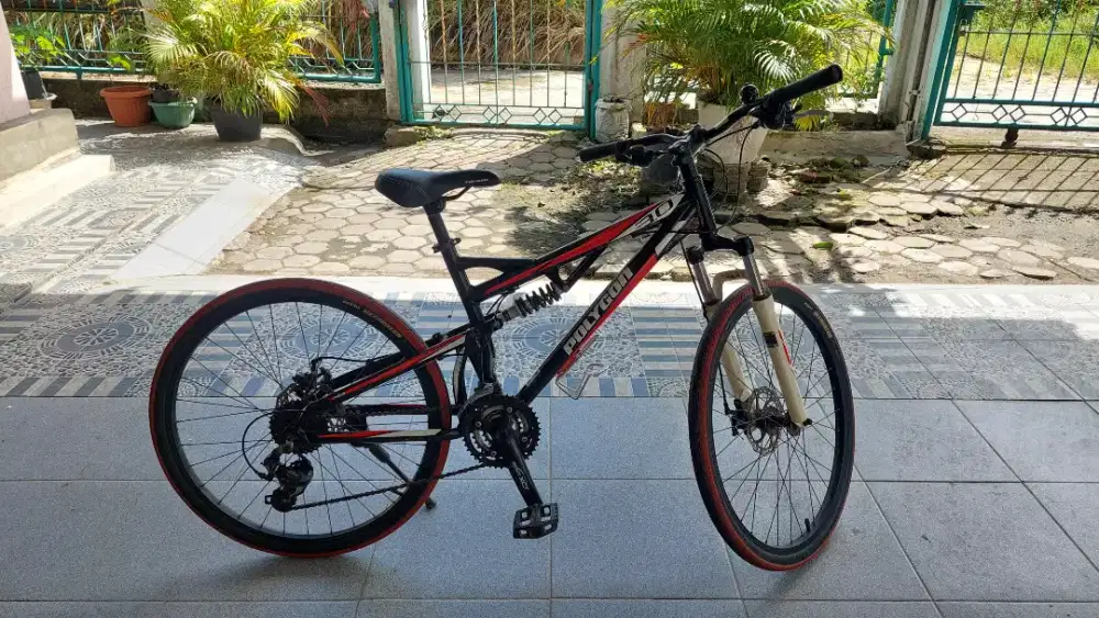 Sepeda MTB Polygon Broadway 3.0