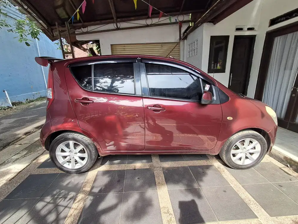 Suzuki Splash 2011 Bensin