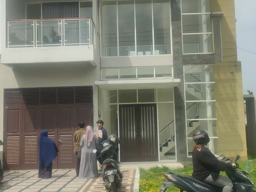 Rukost tlogomas kampus unmuh malang 900juta